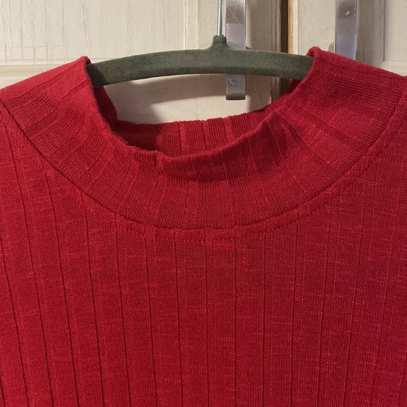 A Woman’s red top in XL - Picture 3 of 5